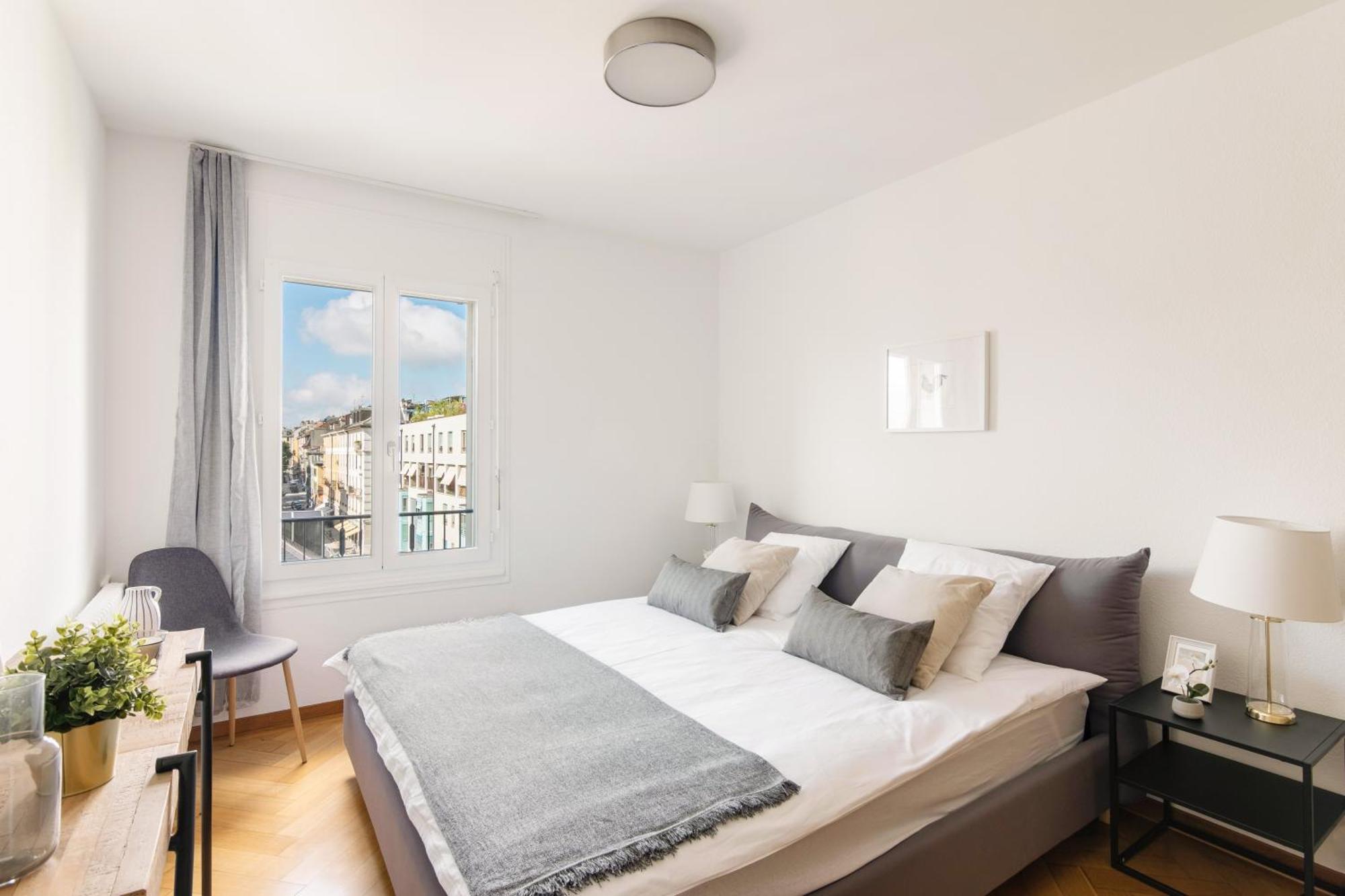 Mole 32 - Self Check In By Homenhancement Genf