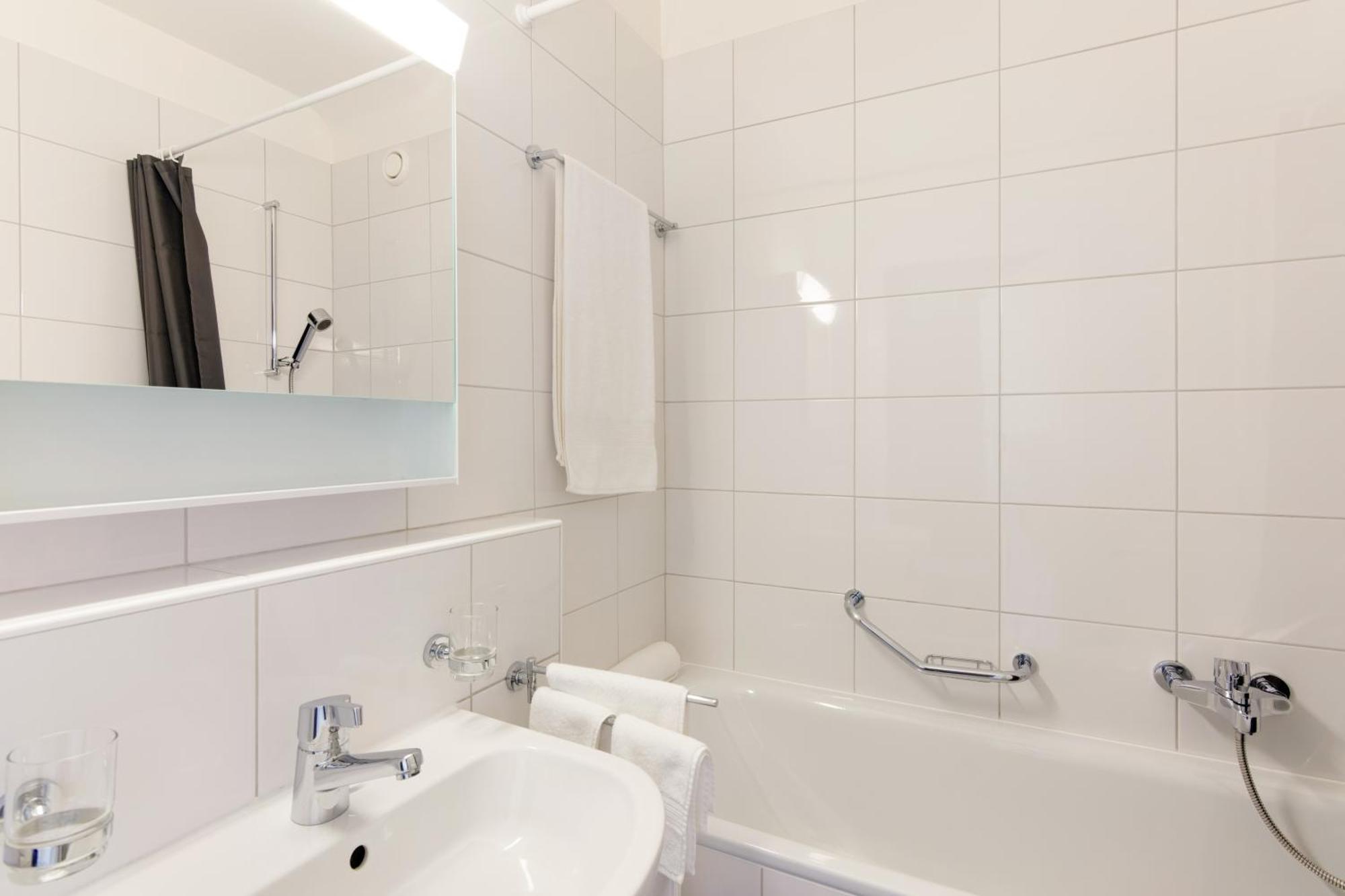 Mole 32 - Self Check In By Homenhancement Apartment