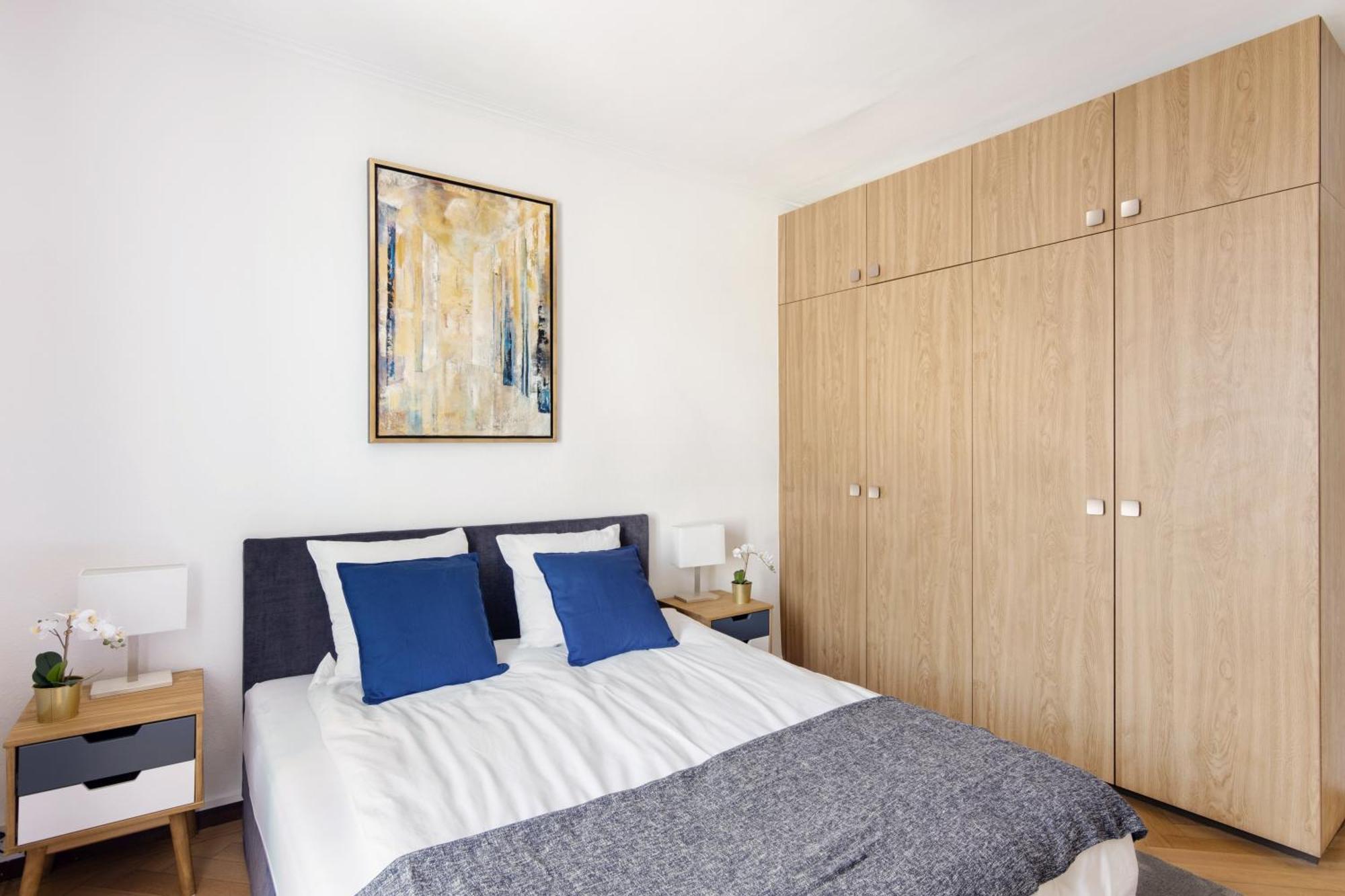 Mole 32 - Self Check In By Homenhancement Genf