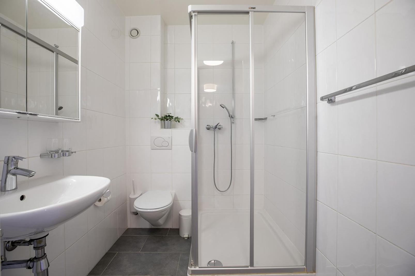 Mole 32 - Self Check In By Homenhancement