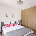 Môle 32 - Self Check In by Homenhancement