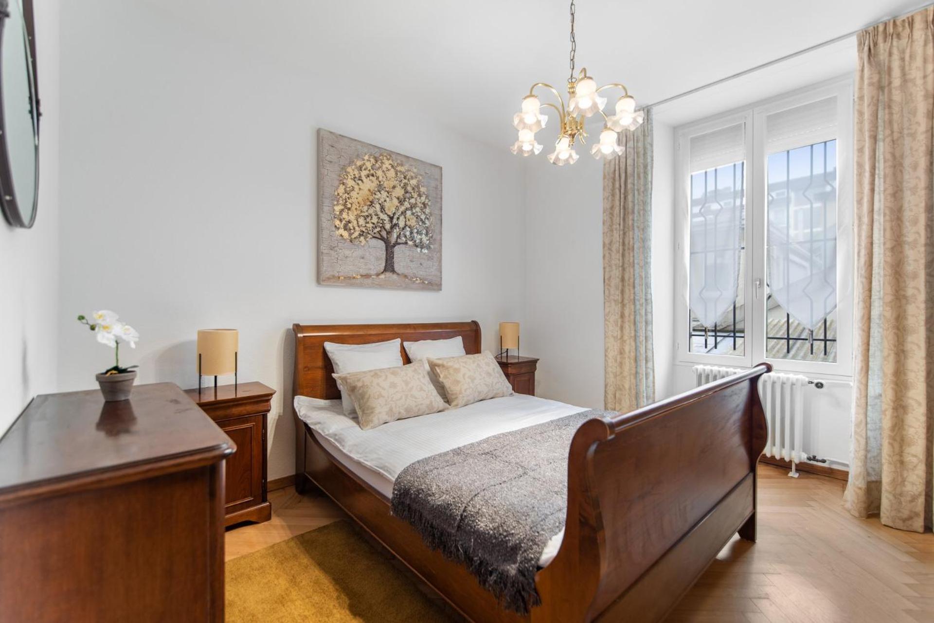 Mole 32 - Self Check In By Homenhancement Ginebra